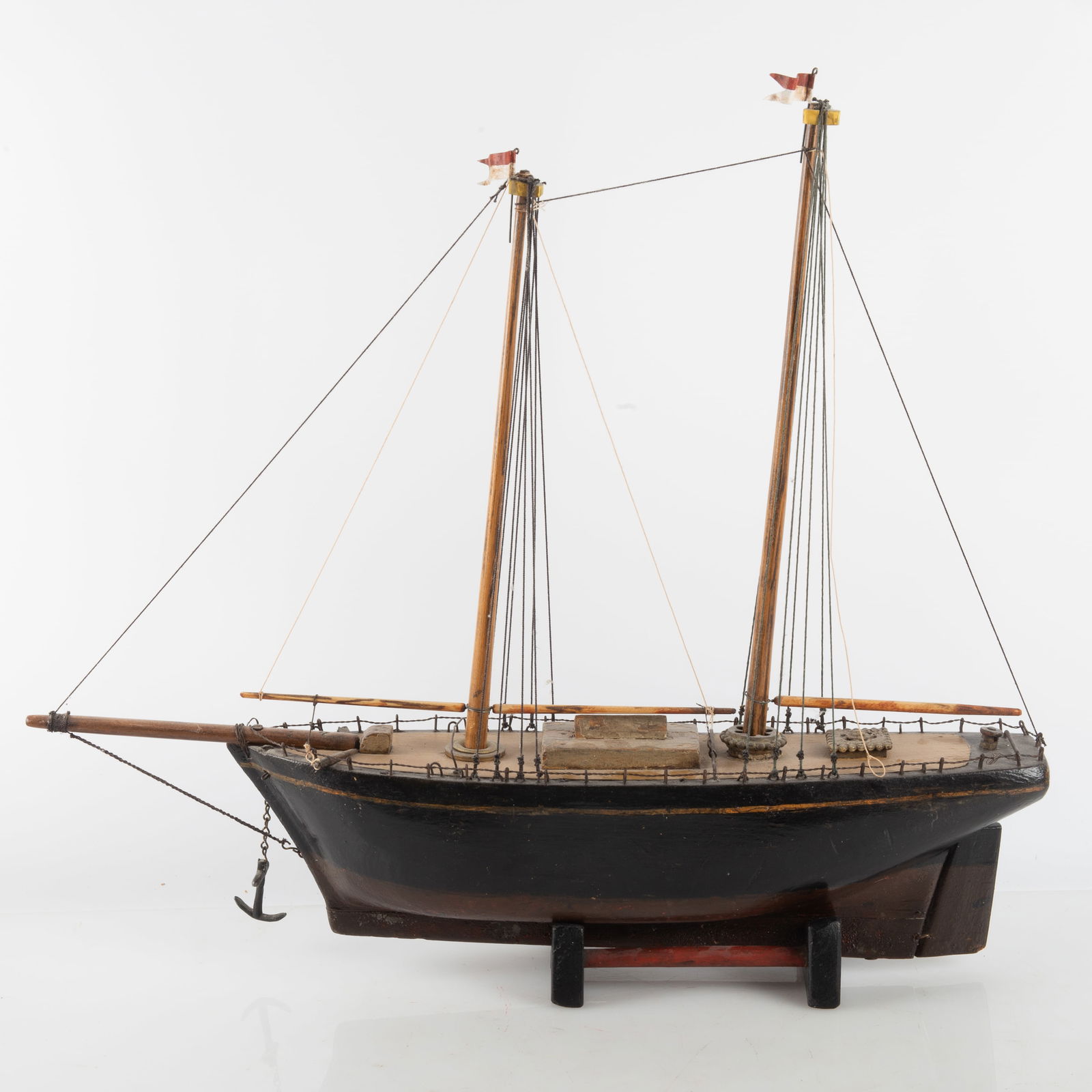 ANTIQUE BOAT MODEL (1 of 3)