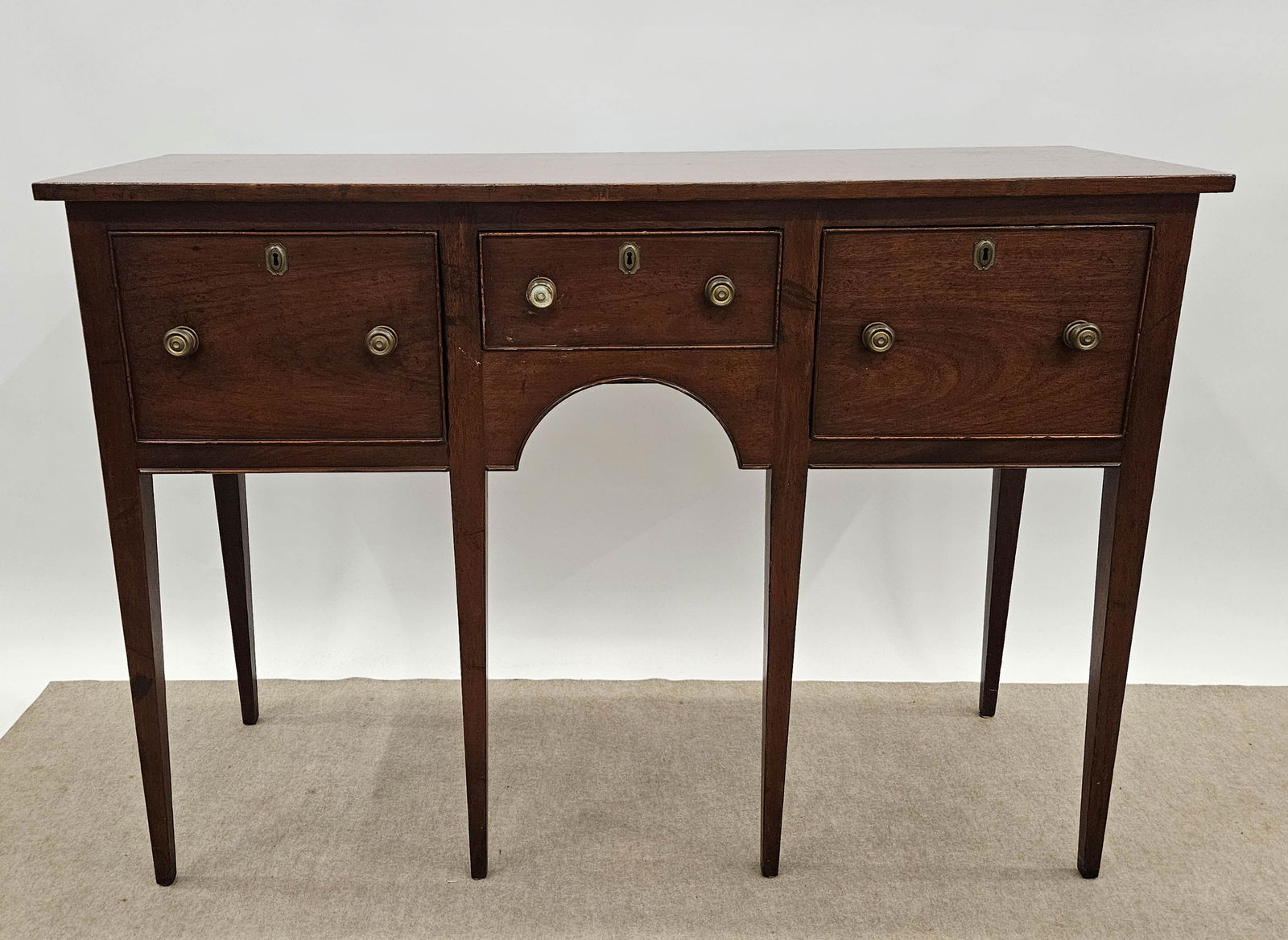 SOUTHAMPTON HUNT BOARD (1 of 8)