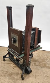 ANTIQUE STUDIO CAMERA