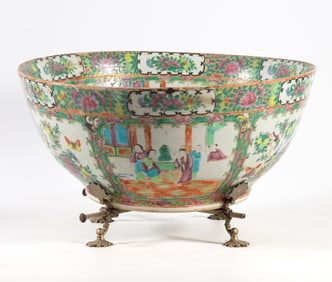 ROSE MEDALLION CENTER BOWL