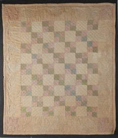 ANTIQUE CRIB QUILT