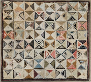ANTIQUE HOOK RUG