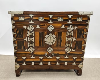ANTIQUE KOREAN CHEST