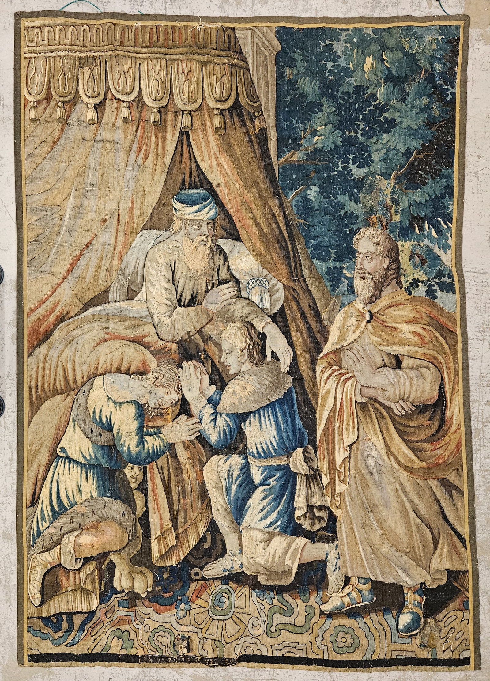 FLEMISH TAPESTRY: Biblical scene; 17th / 18th century; dome discoloration and wear; some areas are threadbare, 70" x 98", F-G