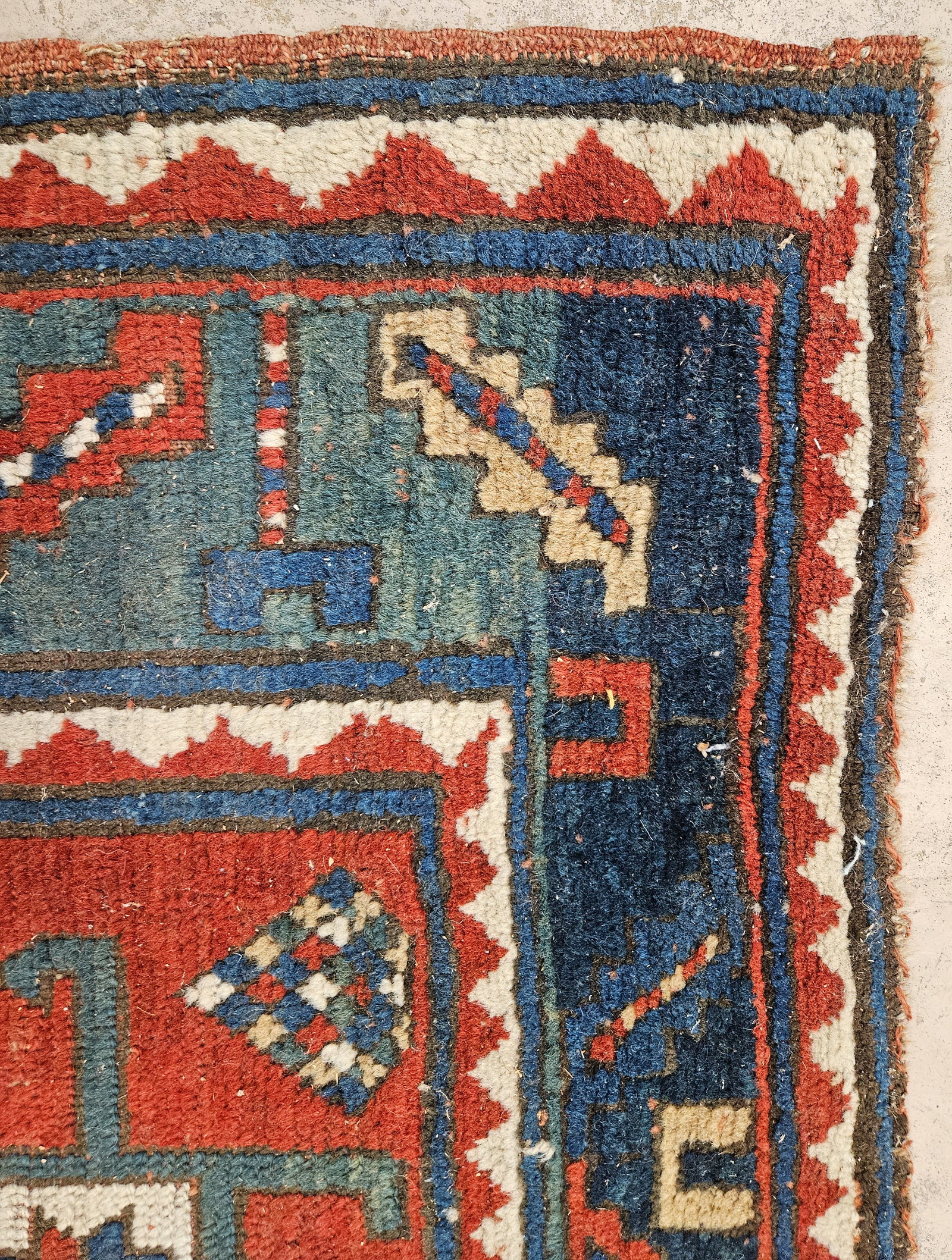 ORIENTAL AREA RUG - 6