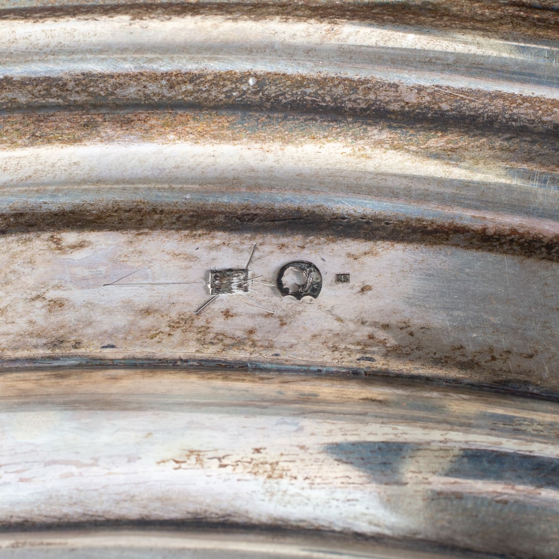 SILVER ROUND TRAY - 3