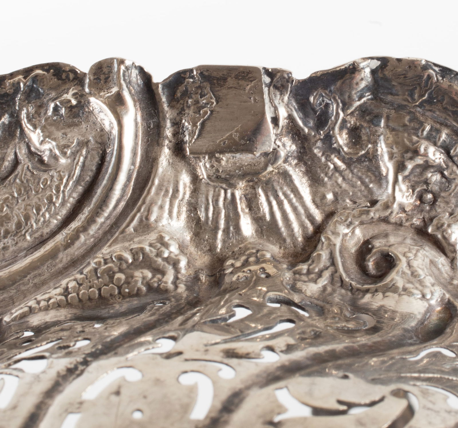 19TH CENTURY SILVER BASKETS (2) - 7