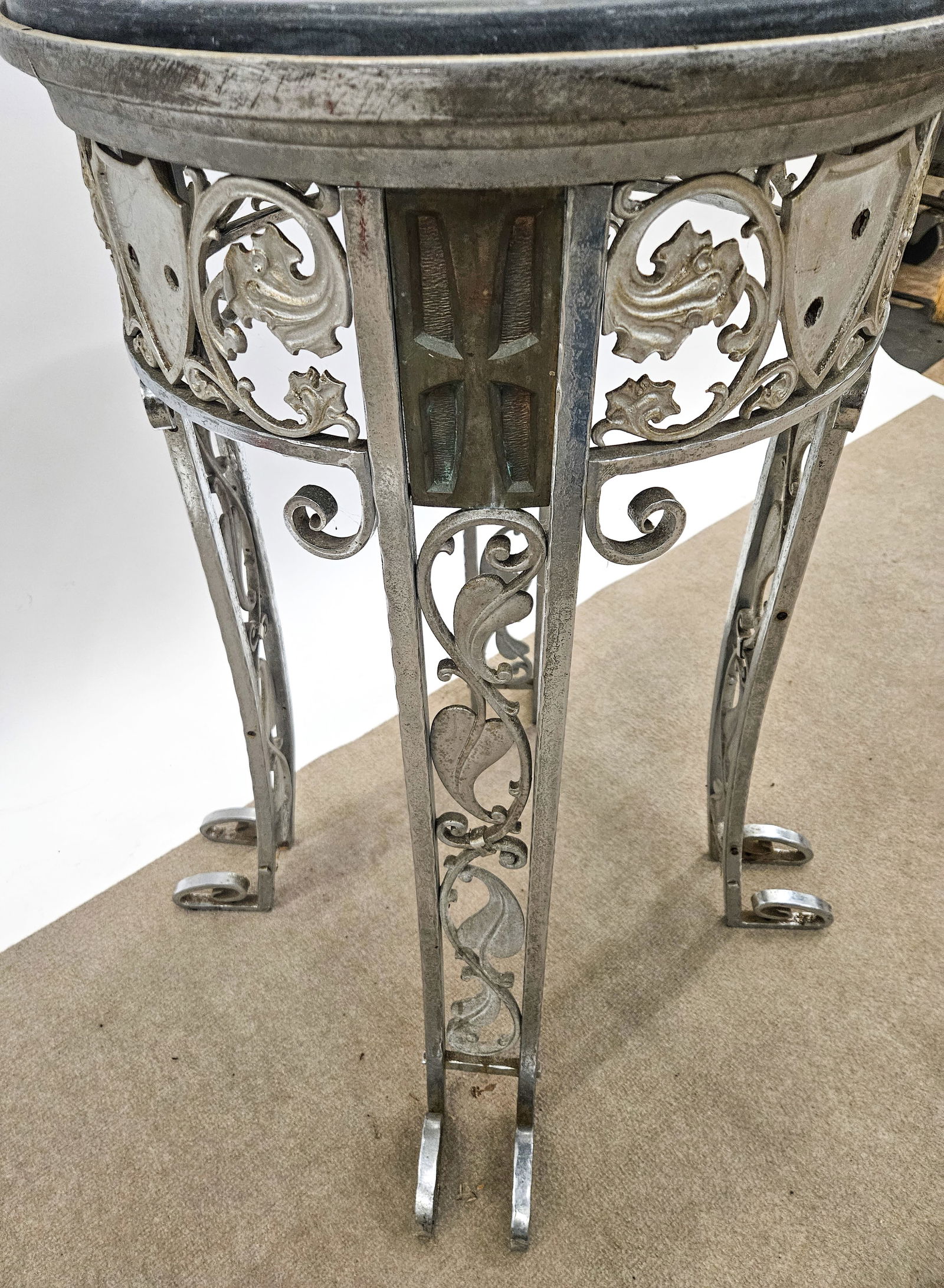 ARTS & CRAFTS STEEL TABOURET - 5