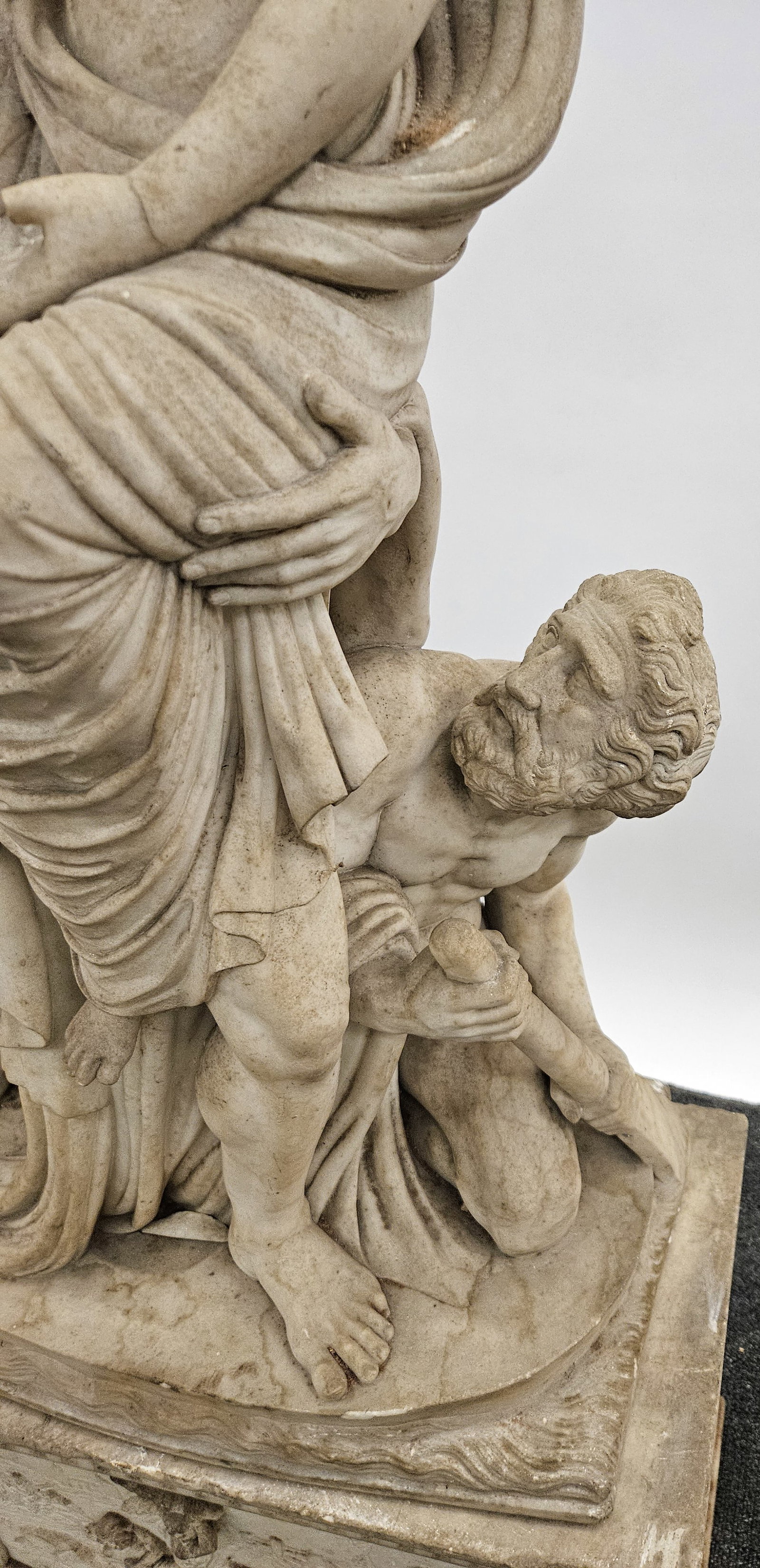 ANTIQUE MARBLE FIGURE GROUP - 3