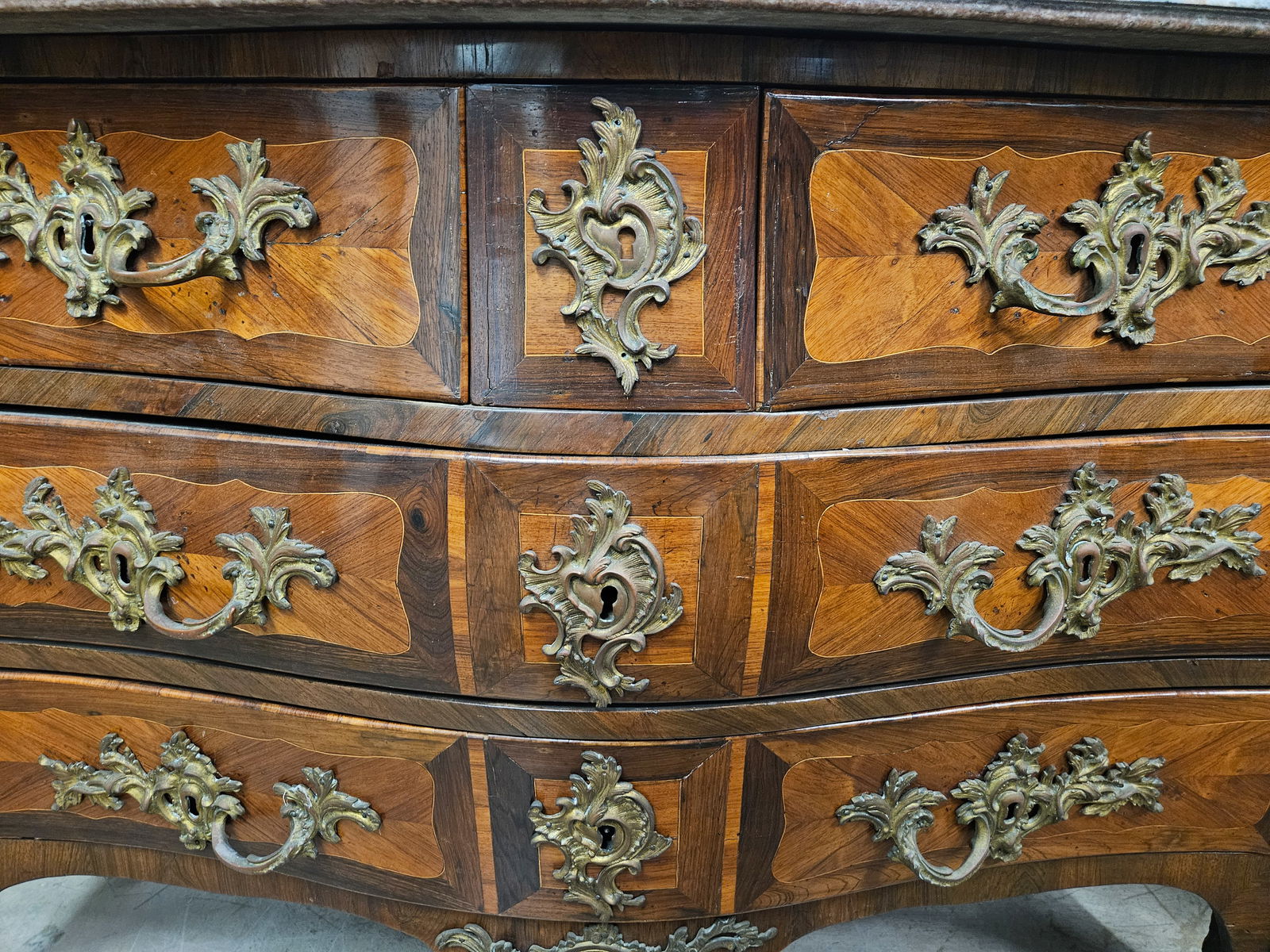 18TH CENTURY LOUIS XV COMMODE - 3