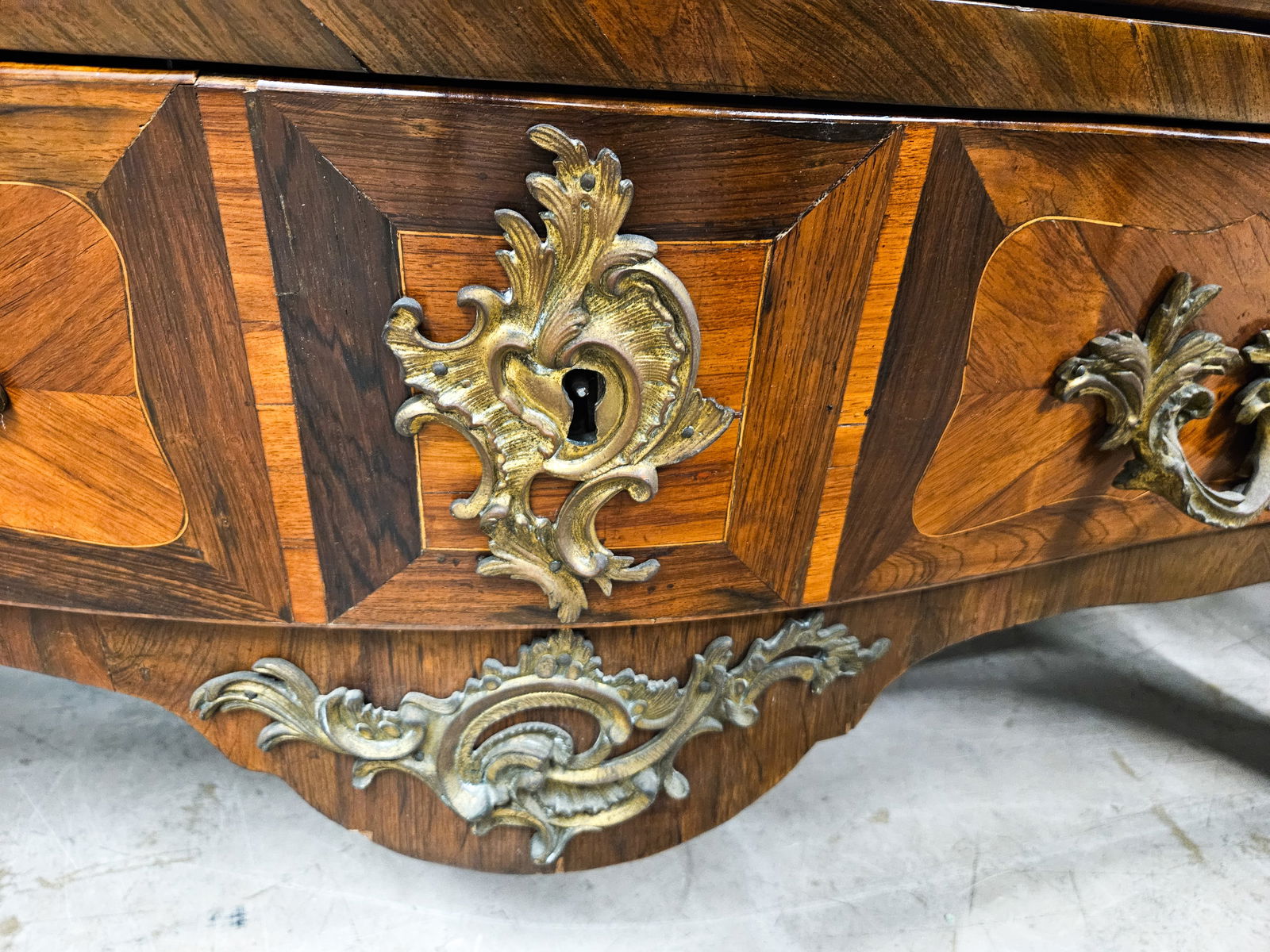 18TH CENTURY LOUIS XV COMMODE - 6