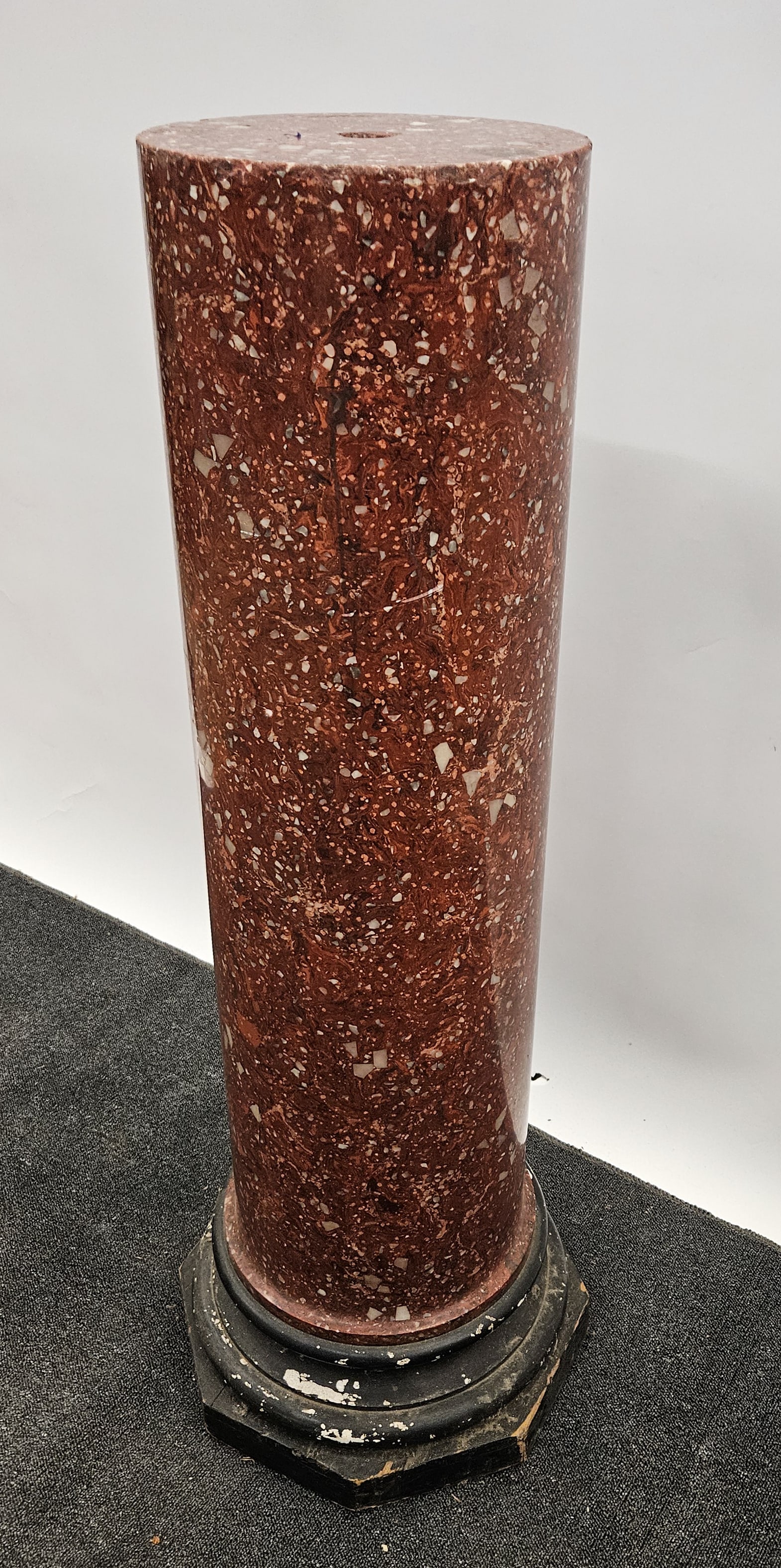 FAUX MARBLE COLUMN / SCAGLIOLA - 2