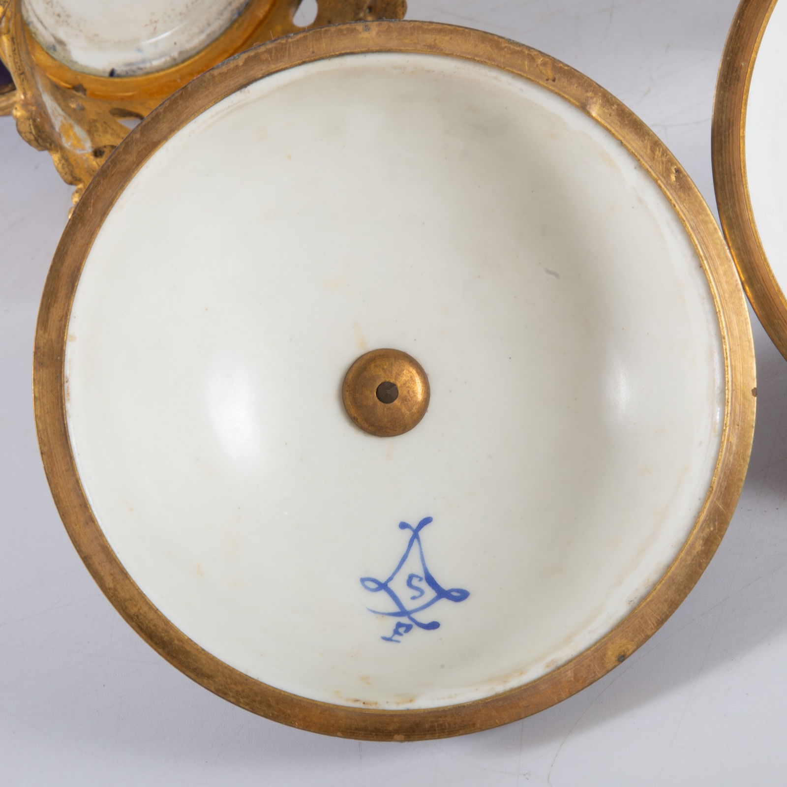 ANTIQUE SEVRES COVERED CACHE POTS (2) - 9