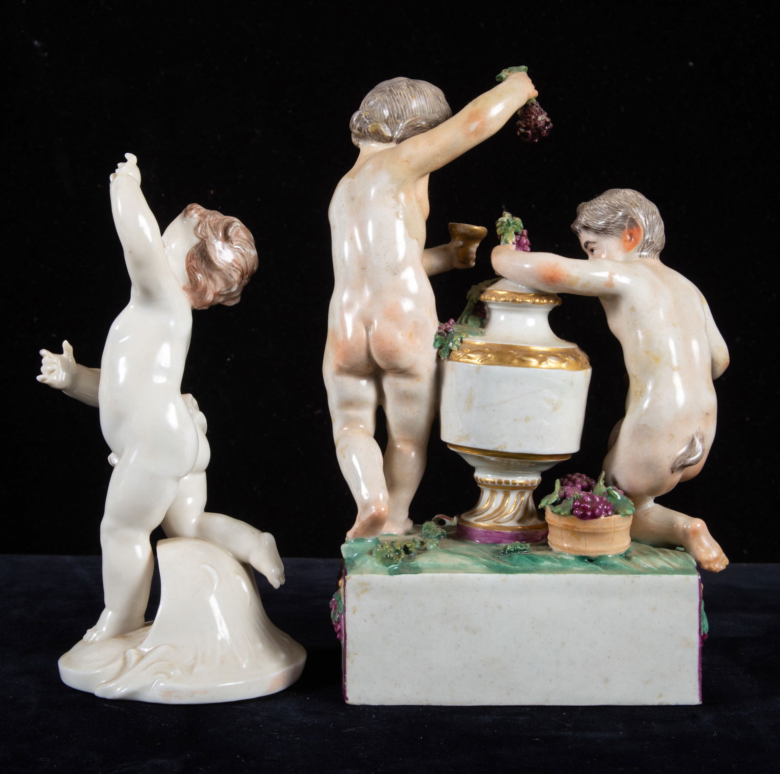 CLASSICAL PORCELAIN CHERUBS (4) - 6