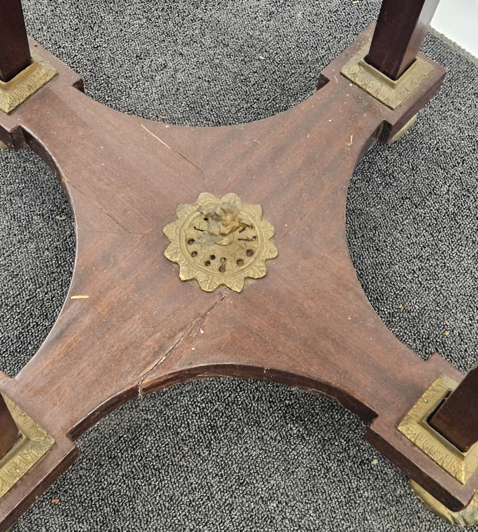 EMPIRE STYLE CENTER TABLE - 5