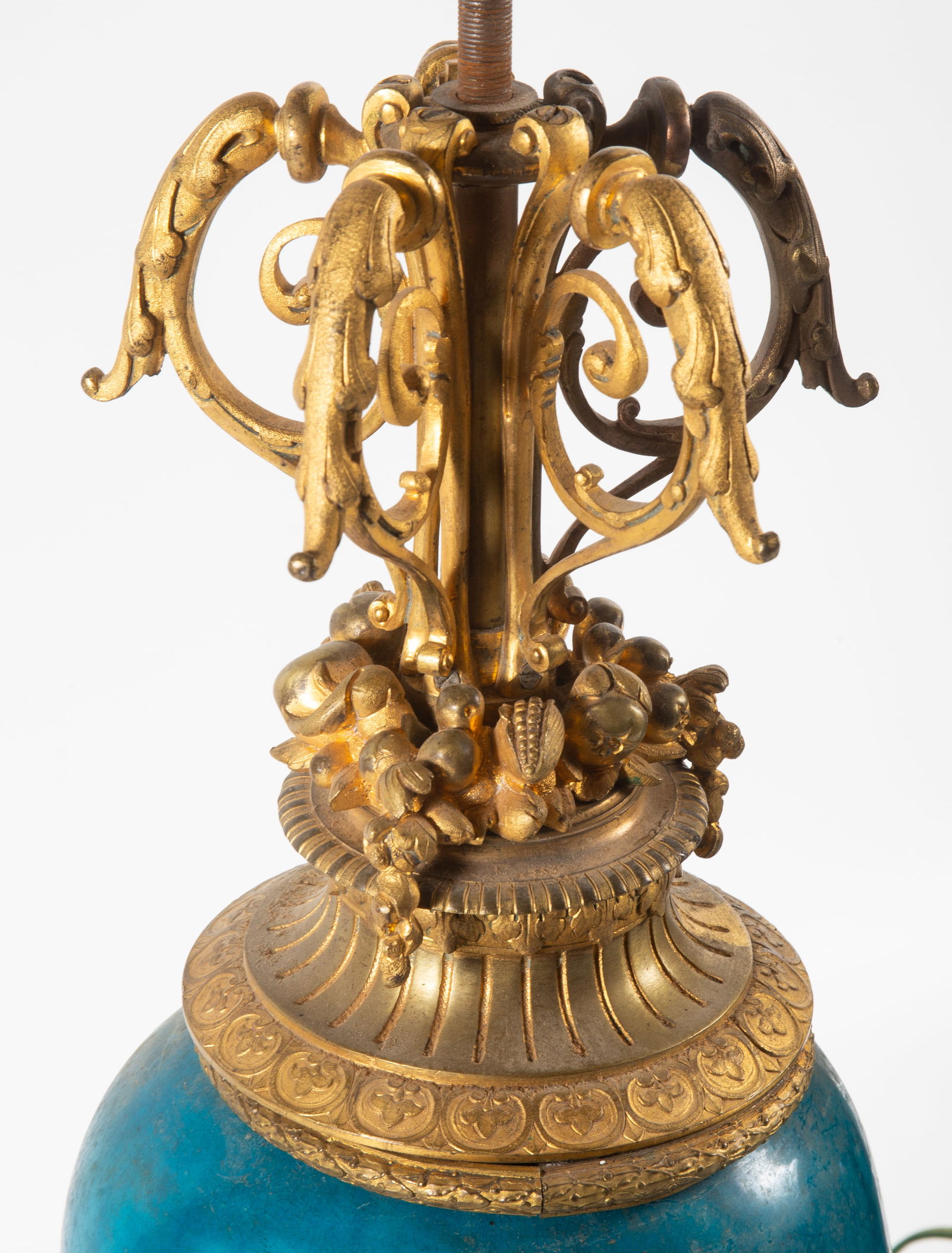 LOUIS XV STYLE TABLE LAMP - 3