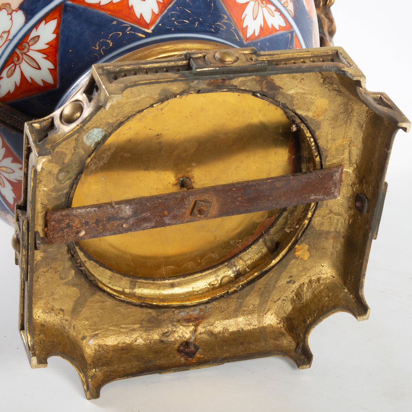 ANTIQUE IMARI COVERED URN - 8