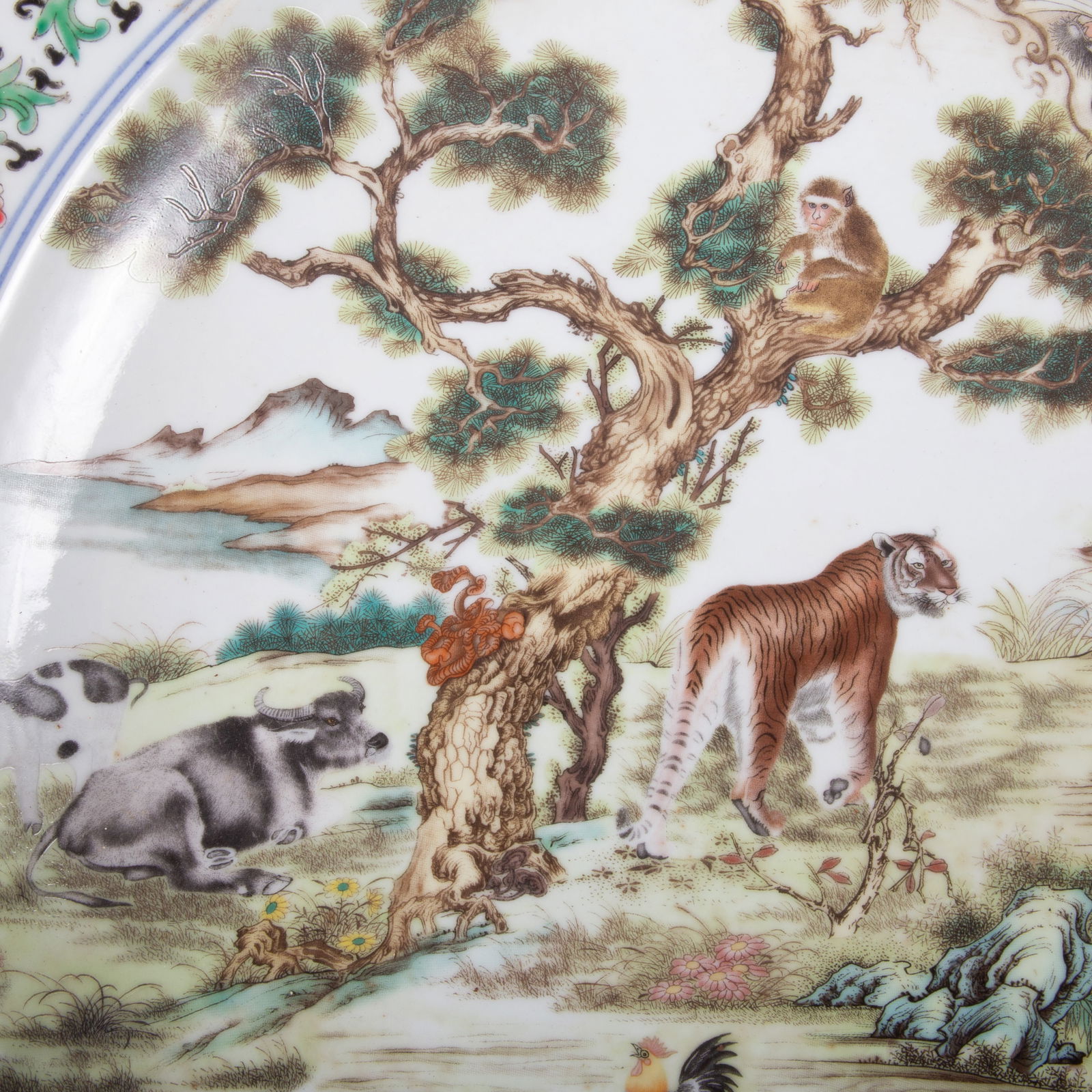 CHINESE PORCELAIN CHARGER - 3
