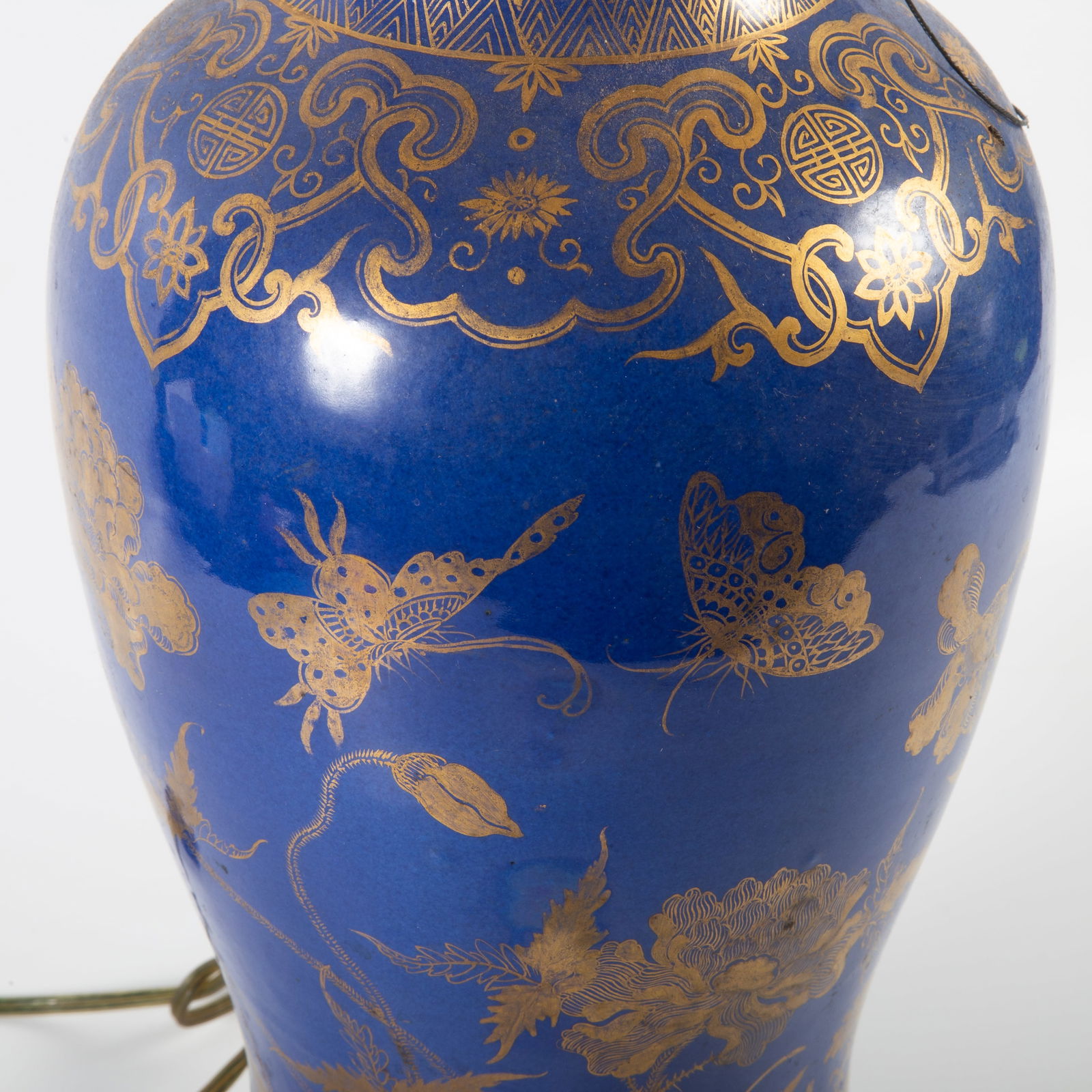 CHINESE PORCELAIN VASE - 5