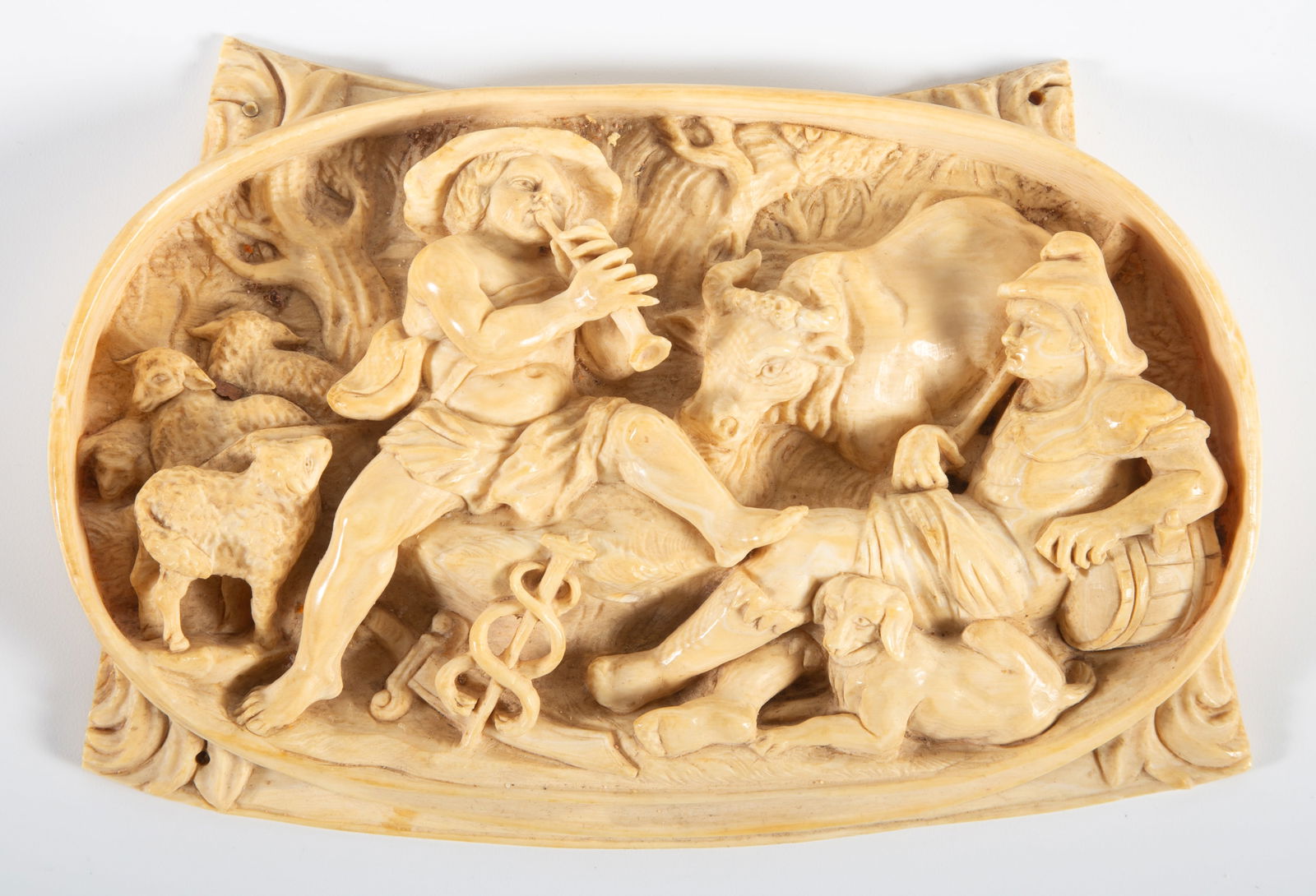 (2) PIECES ANTIQUE CARVED BONE - 2