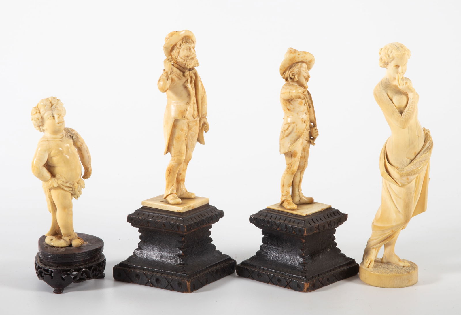 GROUP ANTIQUE BONE CARVINGS - 2