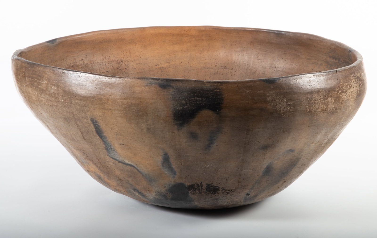 LARGE NATIVE AMERICAN GRAIN BOWL: Likely from California; H-12", Dia.-25", VG-EX