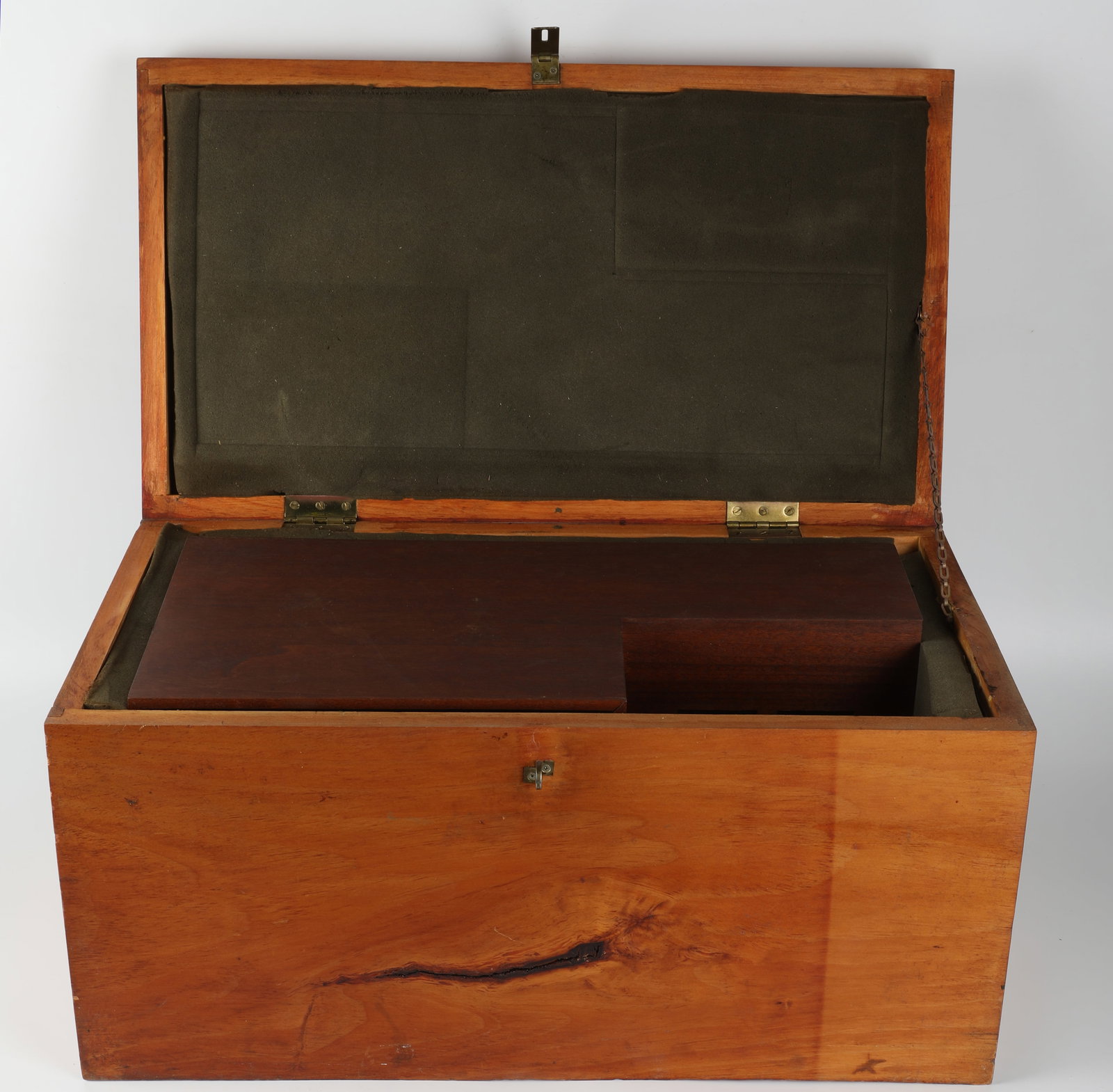 THREE DIMENSIONAL ART IN CASE - 10