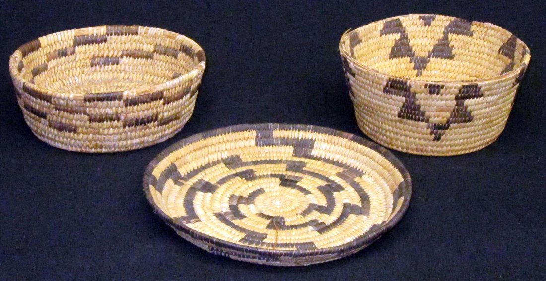 PAPAGO BASKETS (3): Geometric patterns; shortest basket has wear and some losses to top and bottom edge; largest basket missing top edge; tray Dia.-8 1/2", F-EX