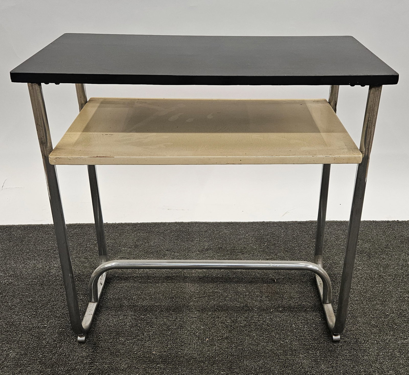 DECO-STYLE TABLE - 2