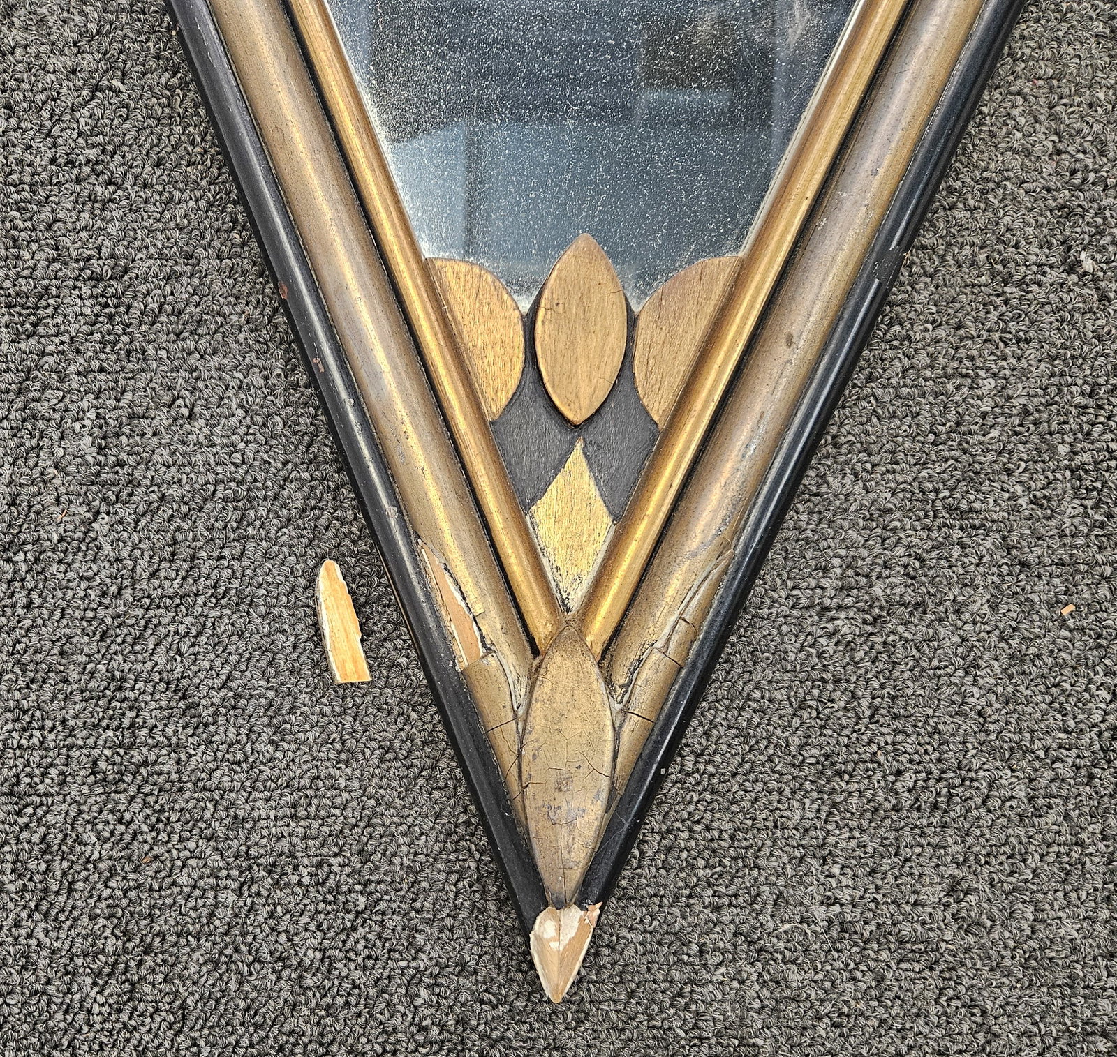 DECO WALL MIRROR - 4