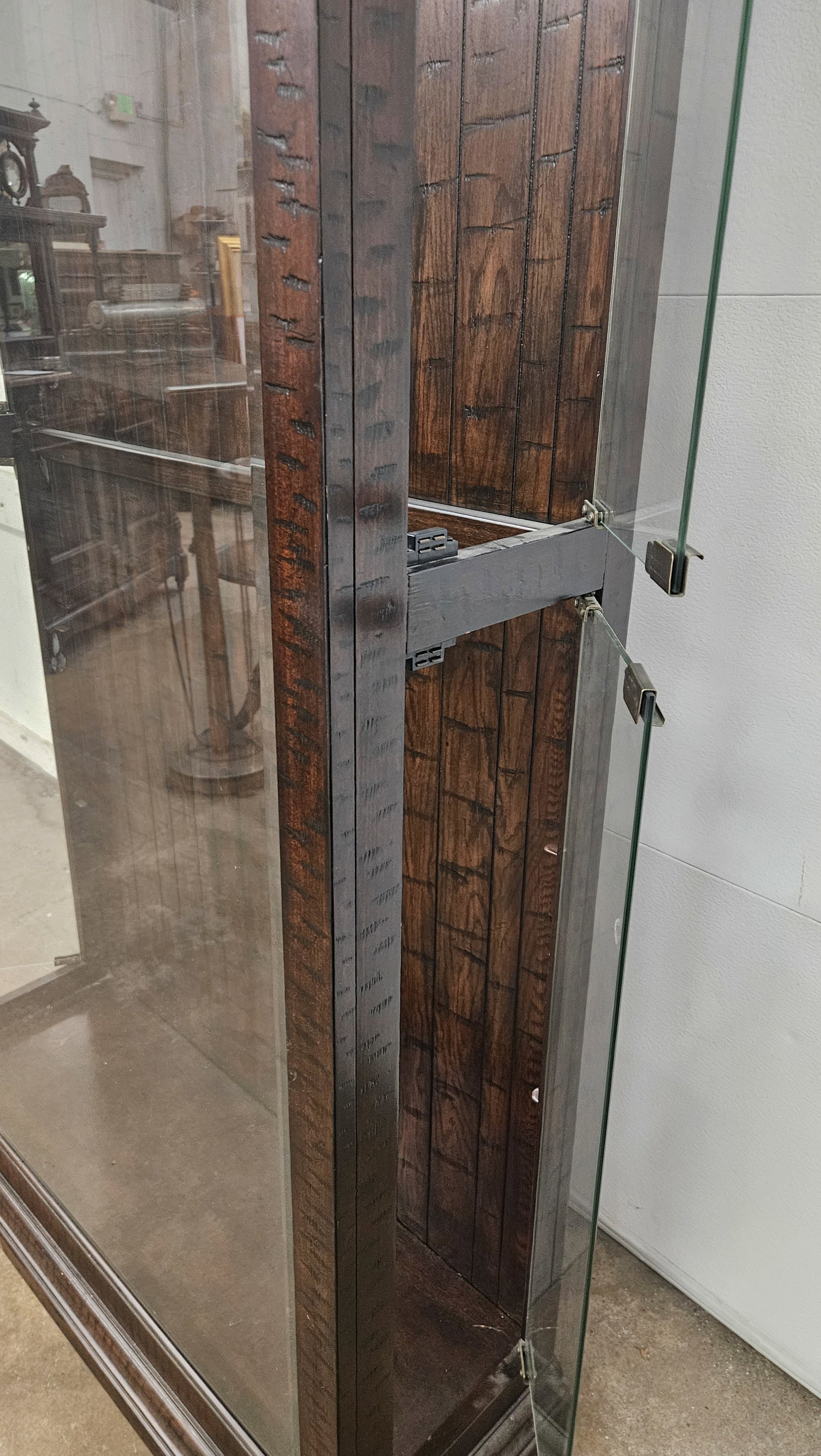 MODERN CURIO CABINET - 4