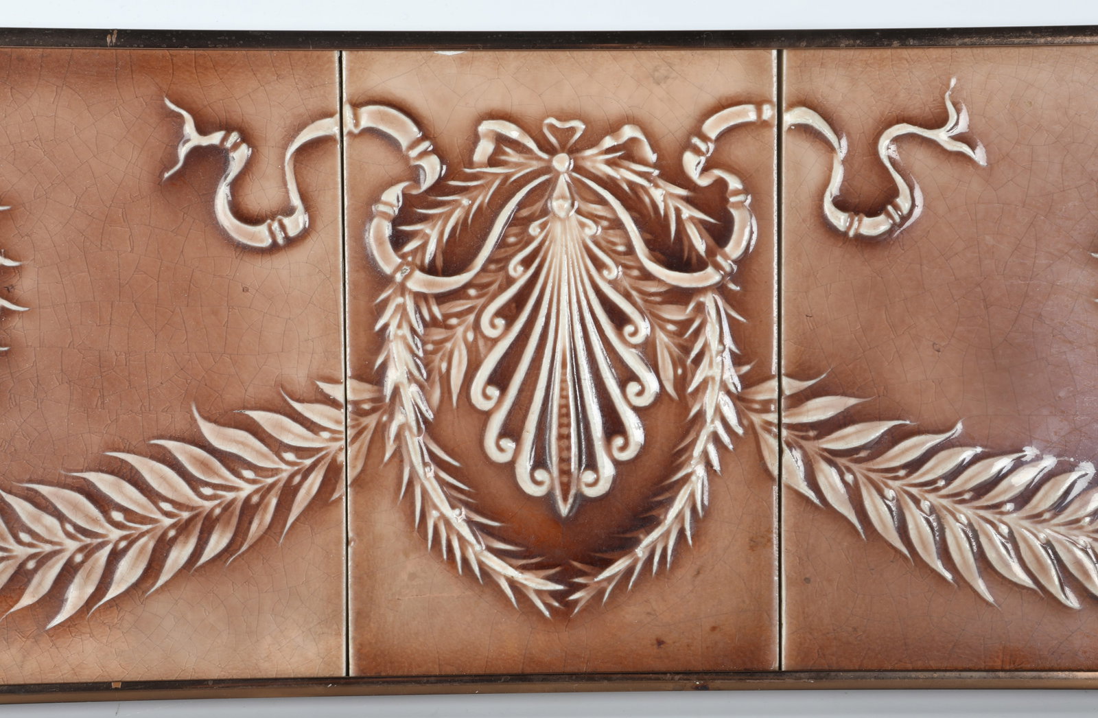 DECORATIVE TILE PLAQUE - 5