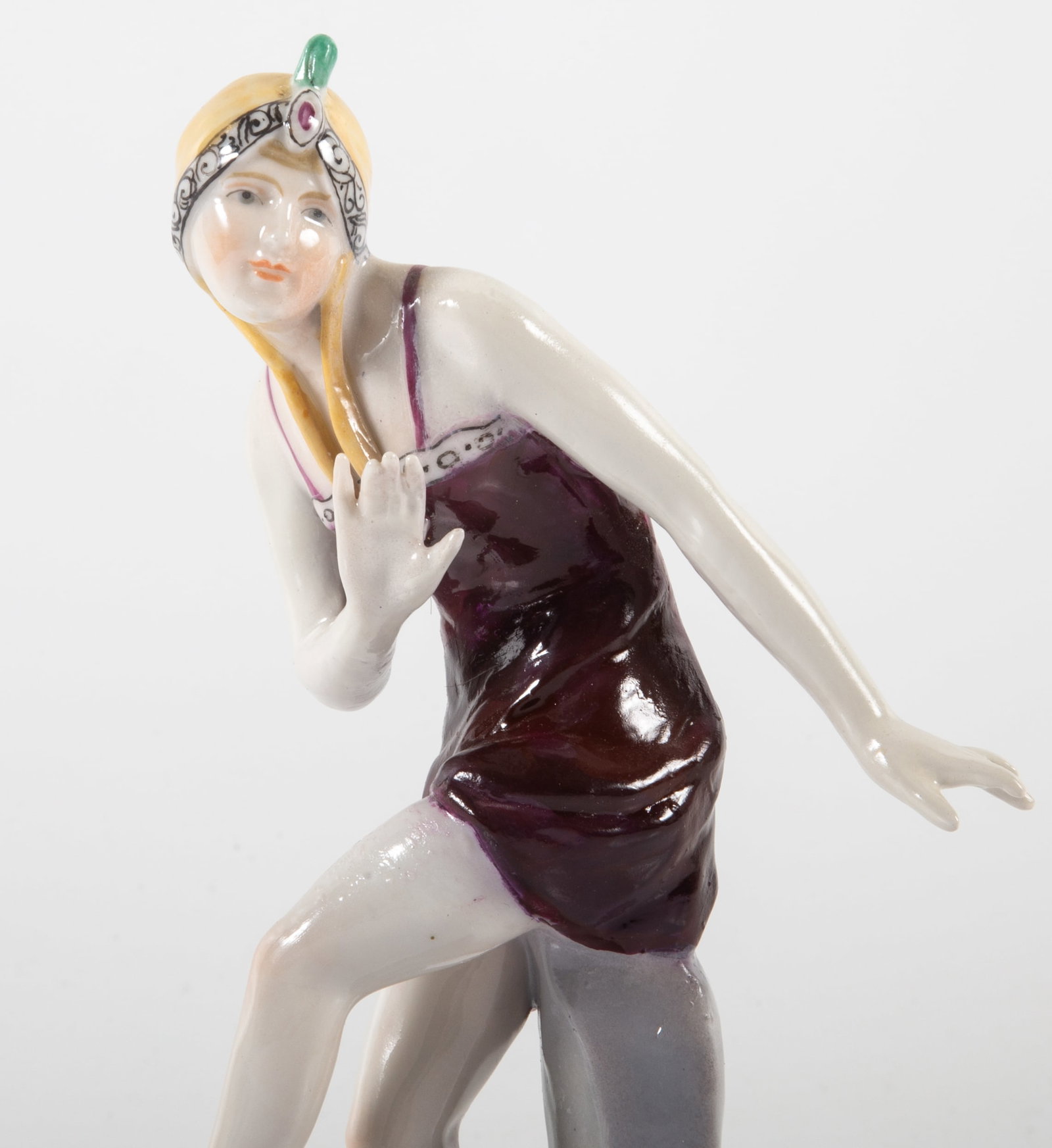 ART DECO FIGURINE - 2