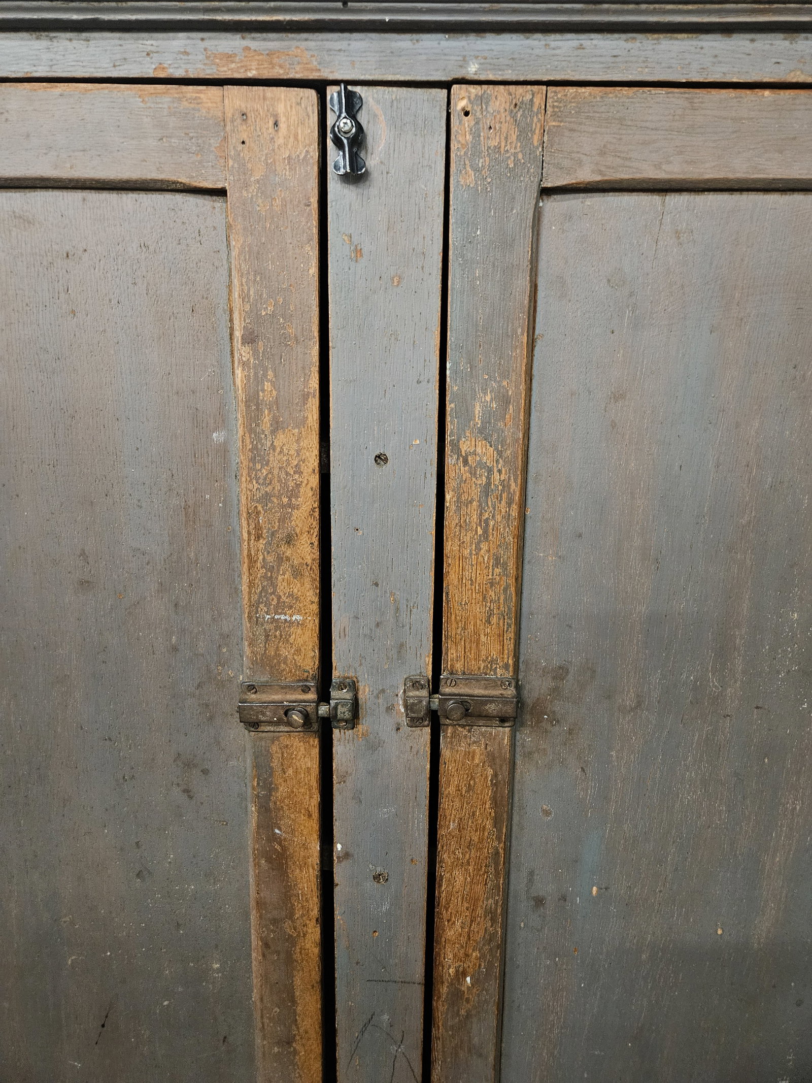 COUNTRY CUPBOARD - 2