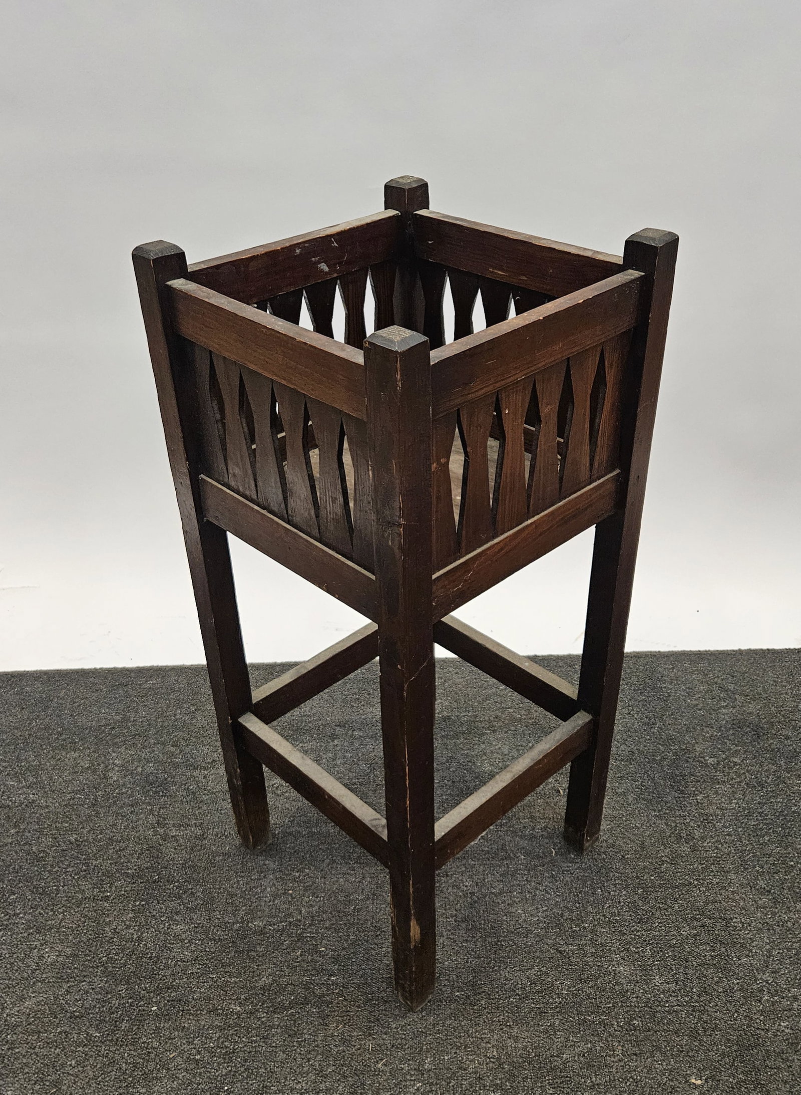 MISSION OAK PLANTER - 3