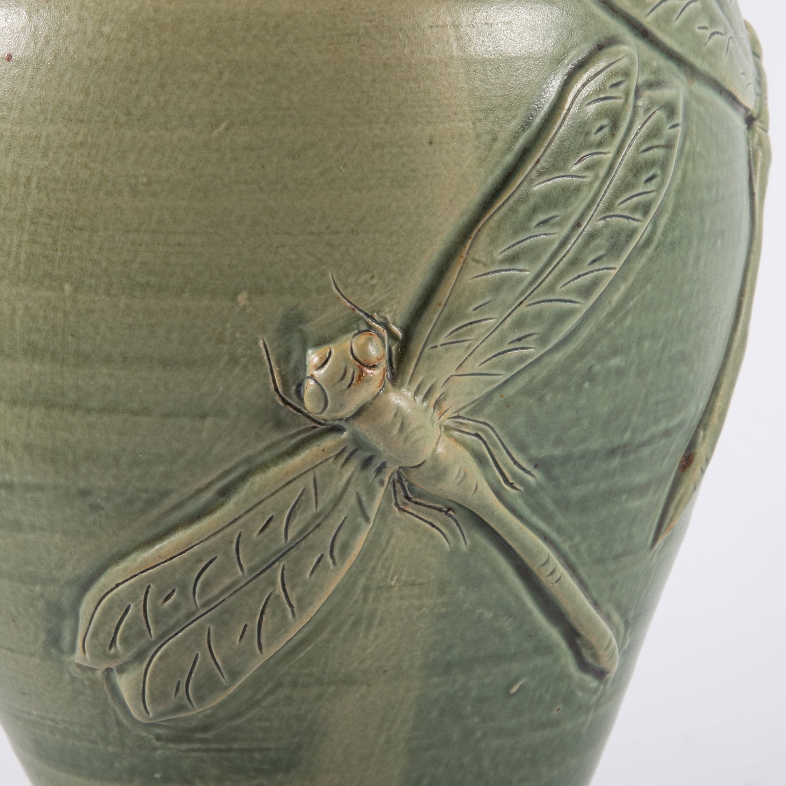 CERAMIC ART POTTERY VASE - 4