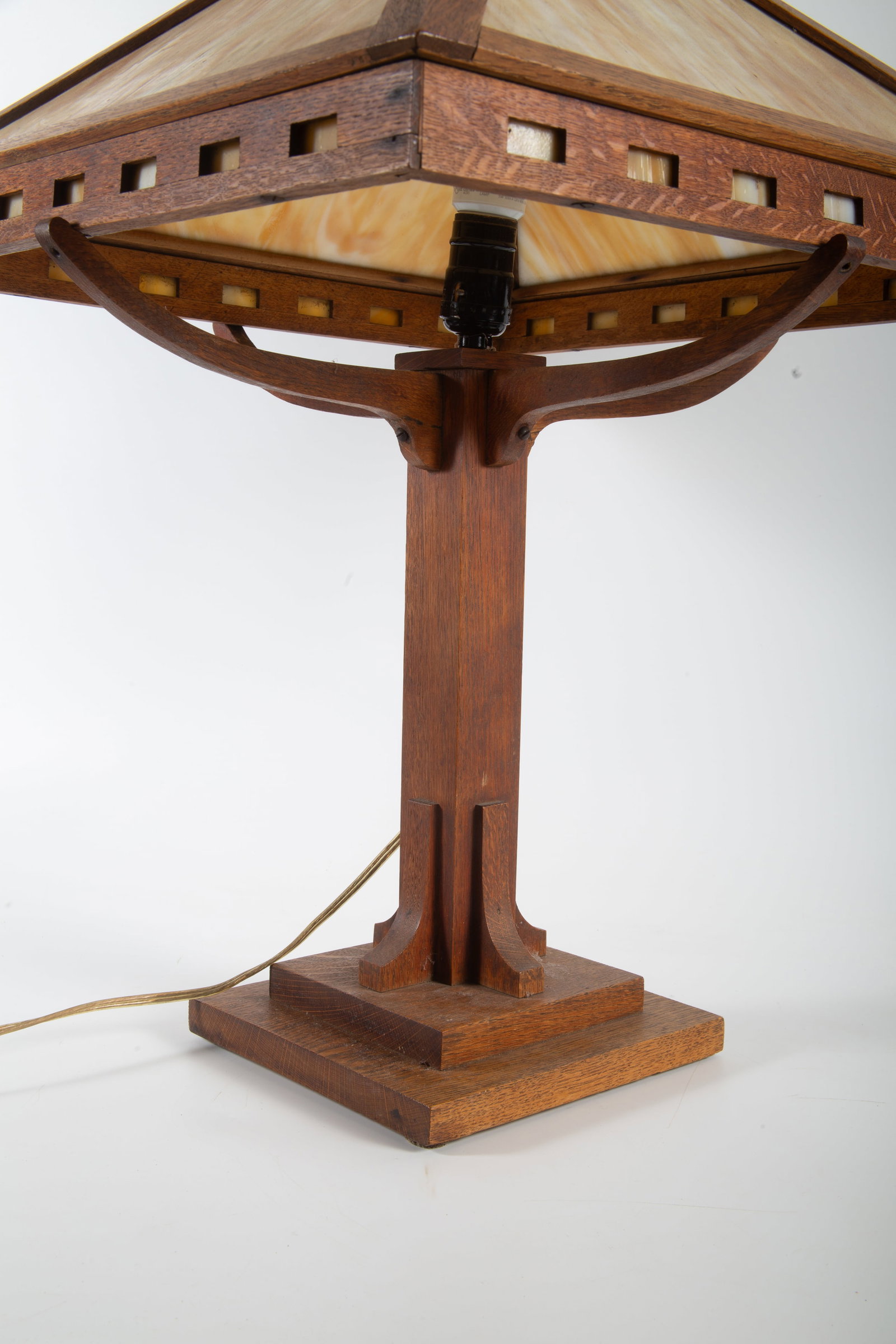 MISSION OAK TABLE LAMP - 4