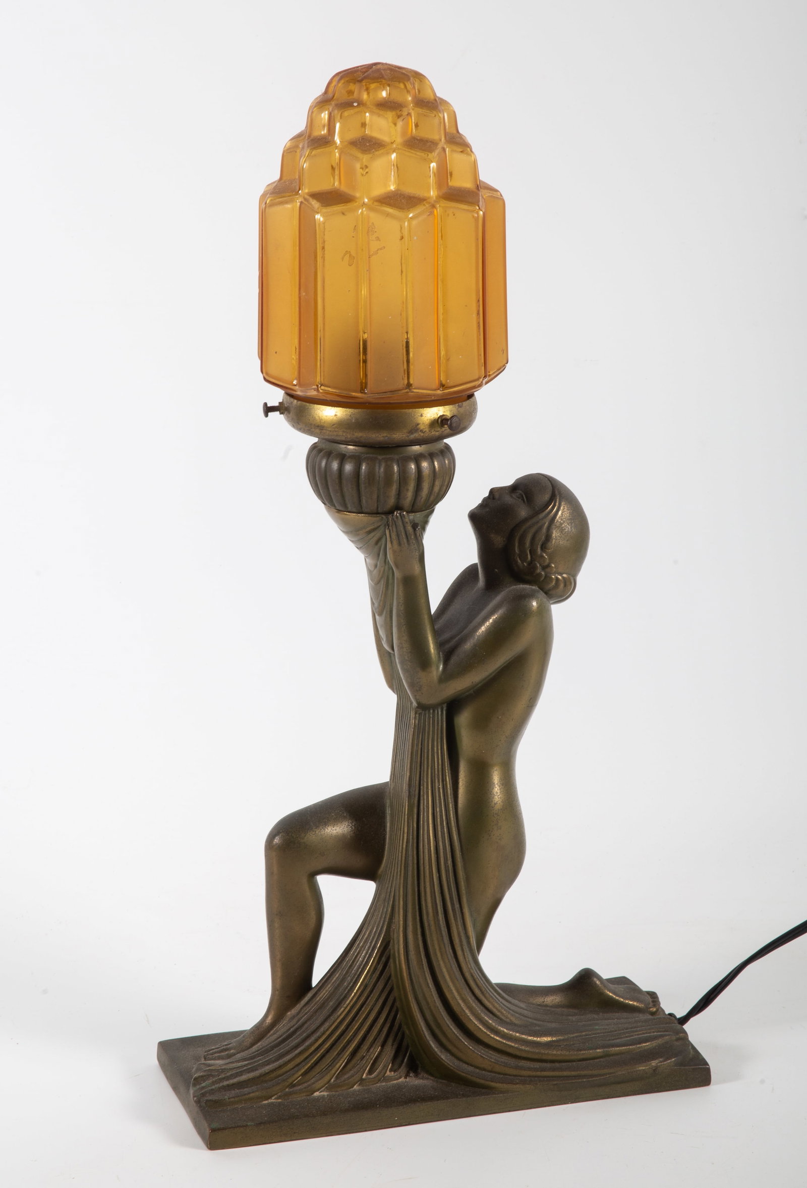 VINTAGE DECO FIGURAL LAMP - 3
