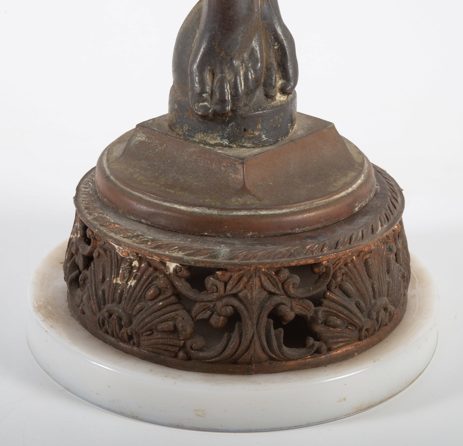 DECO FIGURAL STAND - 3