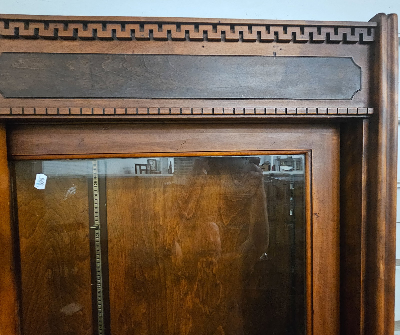 STORE DISPLAY CABINET - 3