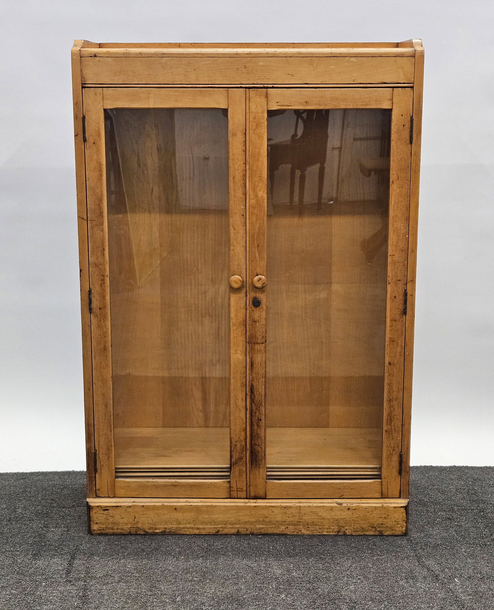 BOOKCASE (1 of 5)