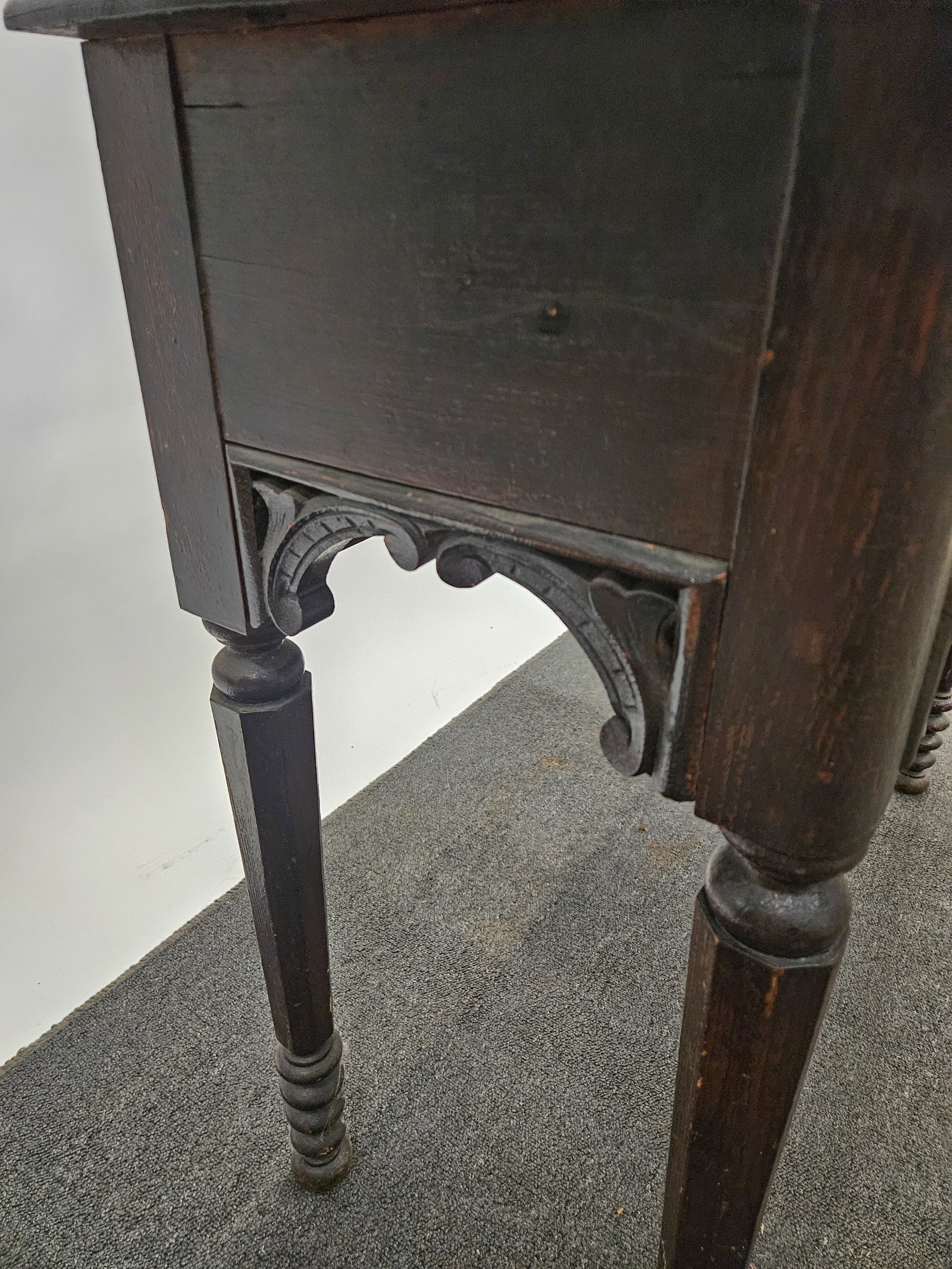 VCTORIAN HALL RACK - 10