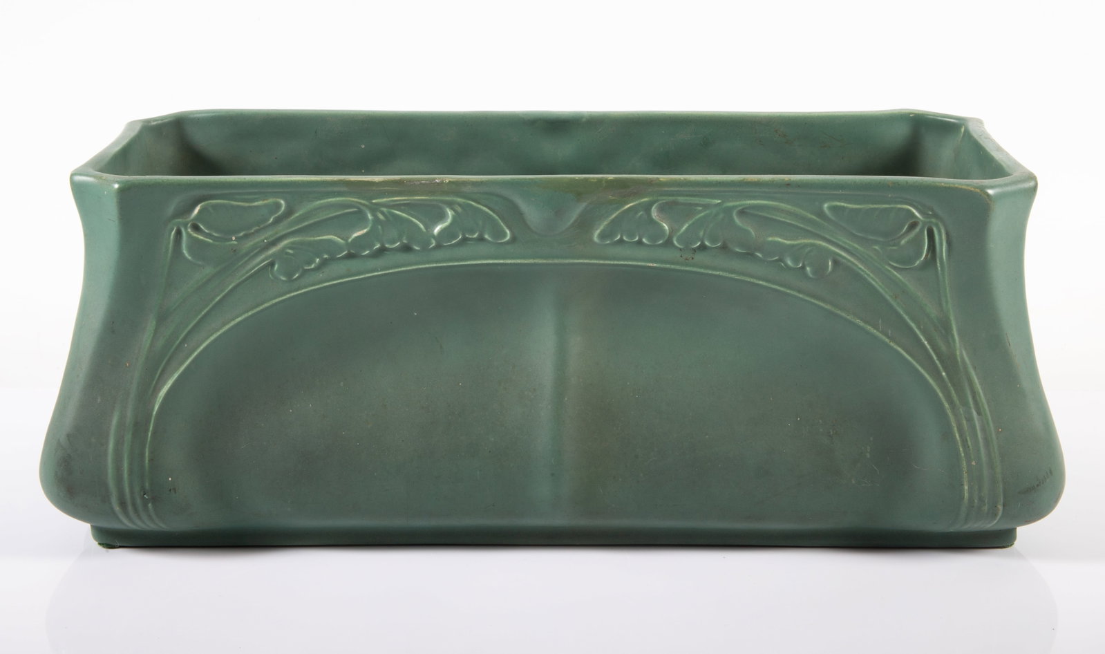 VINTAGE ART POTTERY PLANTER: Solid matte green; H-6"xL-15"xD-7"; some paint wear, normal overall wear, G-G+