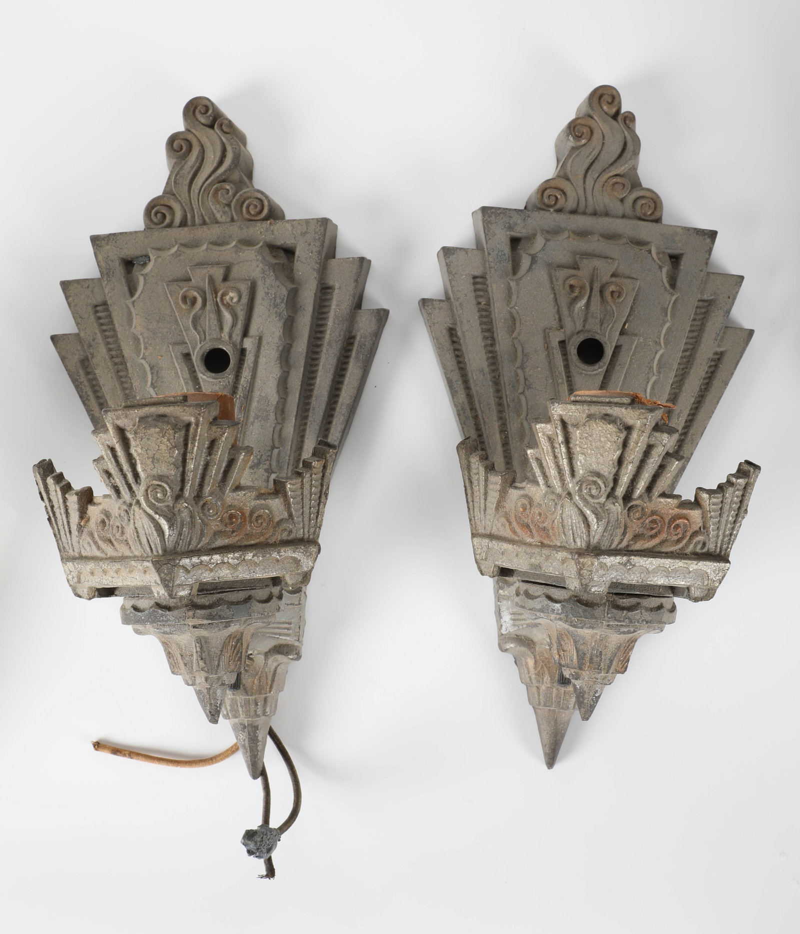 ARTS AND CRAFTS SCONCE - 2
