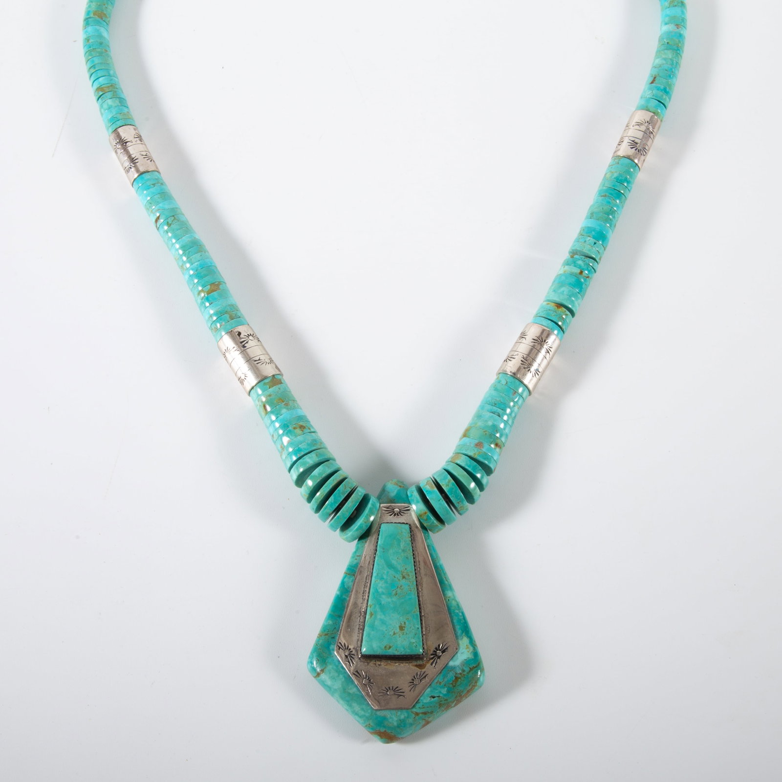 SOUTHWEST TURQUOISE NECKLACE (1 of 5)