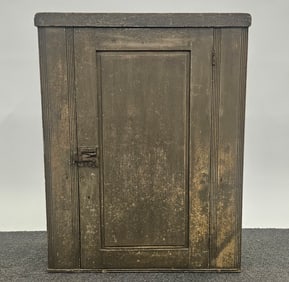 VINTAGE HANGING CABINET