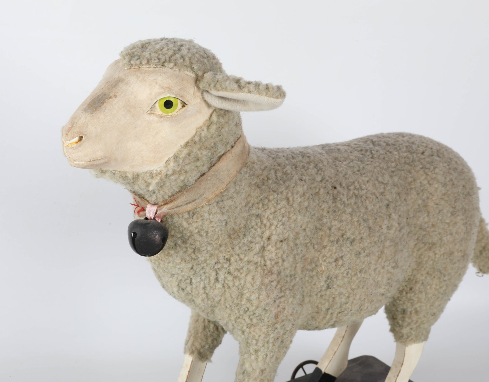 SHEEP PLATFORM TOY - 4
