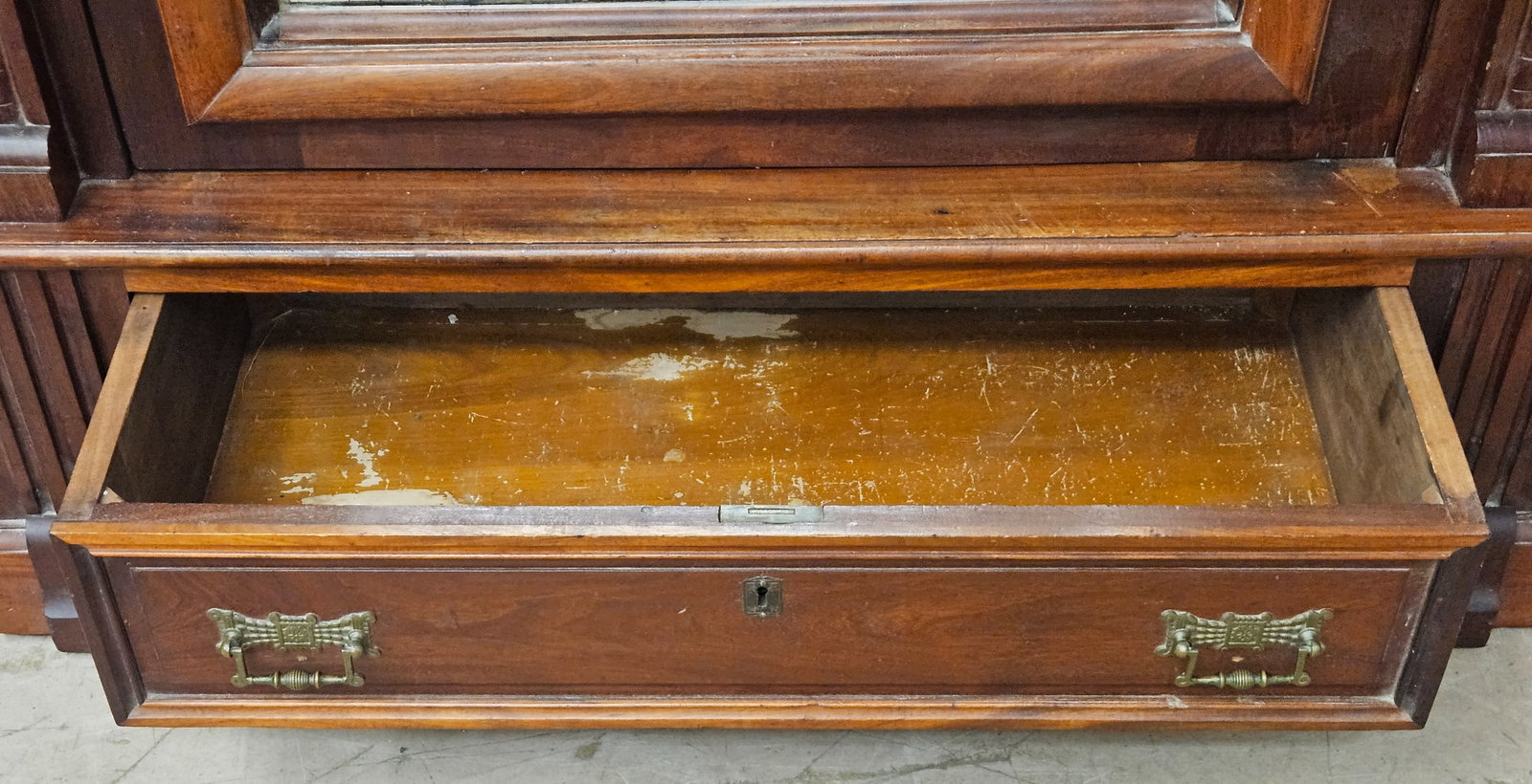 WALNUT VICTORIAN ARMOIRE - 10
