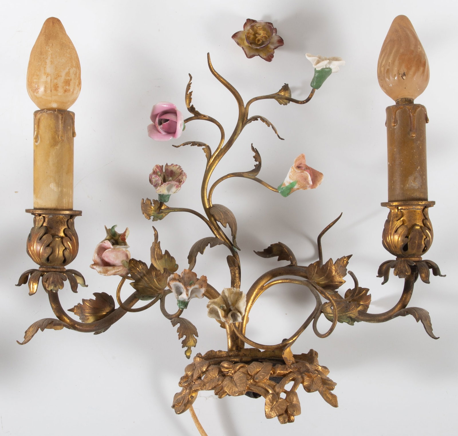 DECORATIVE FLORAL SCONCES - 2