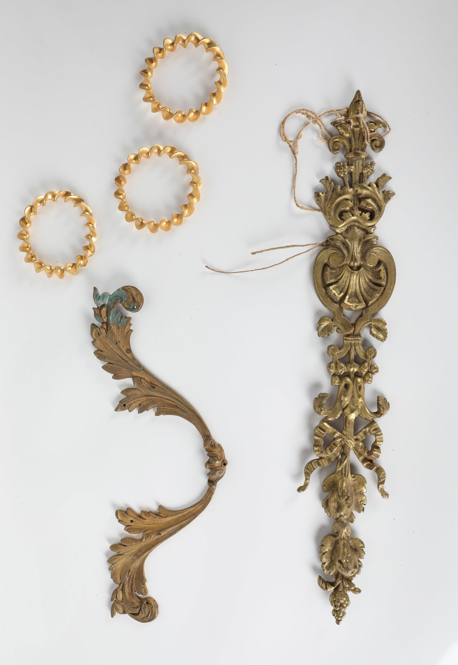 ORMOLU FRAGMENTS: Mostly trim, banding, etc., various sizes and lengths, F-G